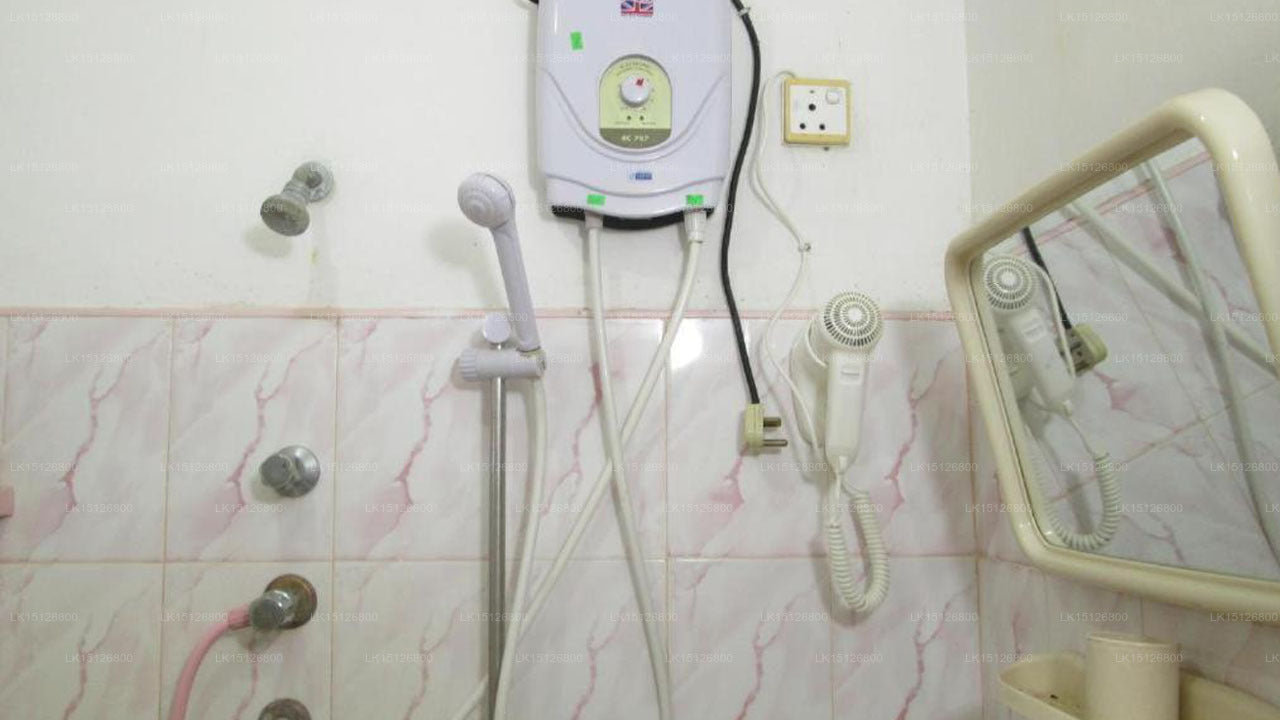 苏拉萨酒店,库鲁内格勒