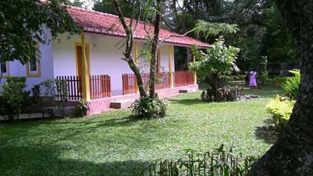 蝴蝶旅馆,马拉维拉