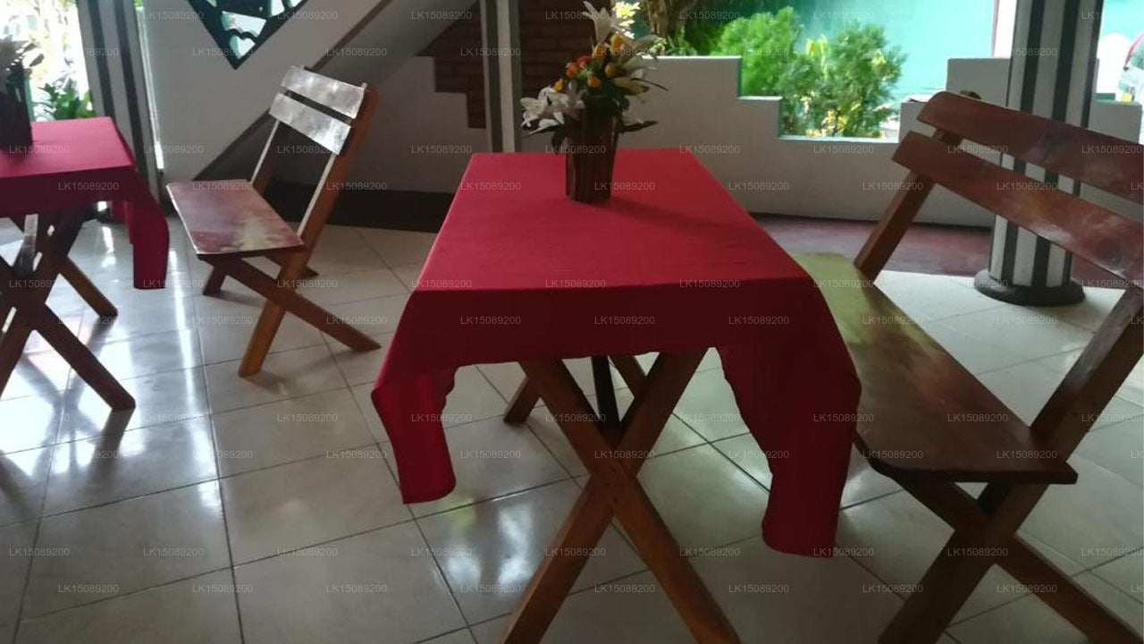 Hotel Sandaras, Dambulla