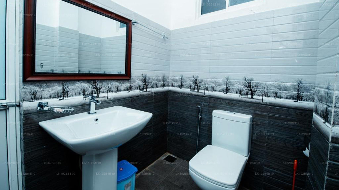 Adams peak Inn, Nallathanniya