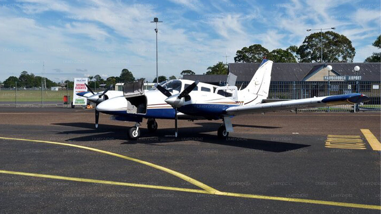 Airplane Transfer between Ratmalana Airport (RML) and Hingurakgoda Airport (HIM)