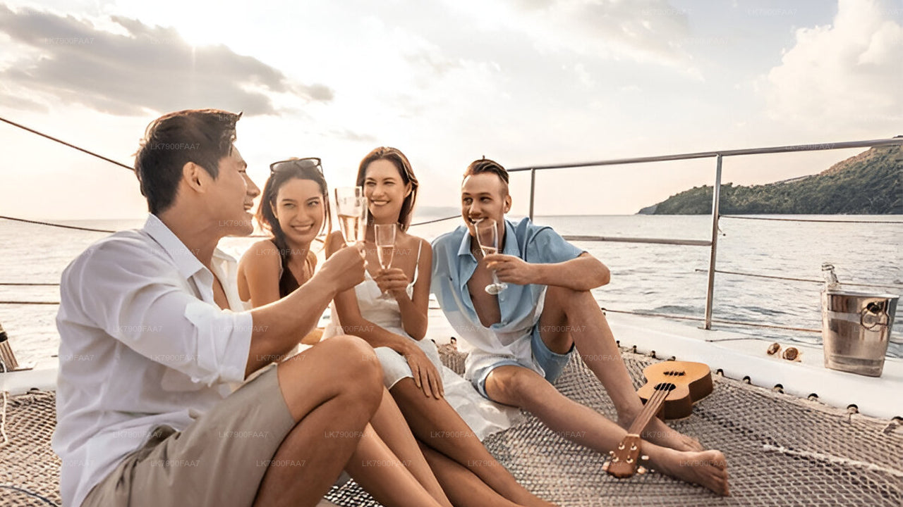 从美蕊沙出发的 3 小时日落游船