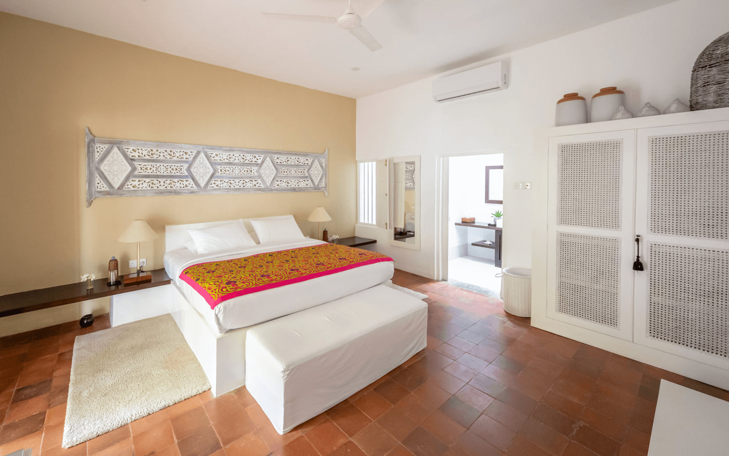 Nyne Hotels Landesi, Galle