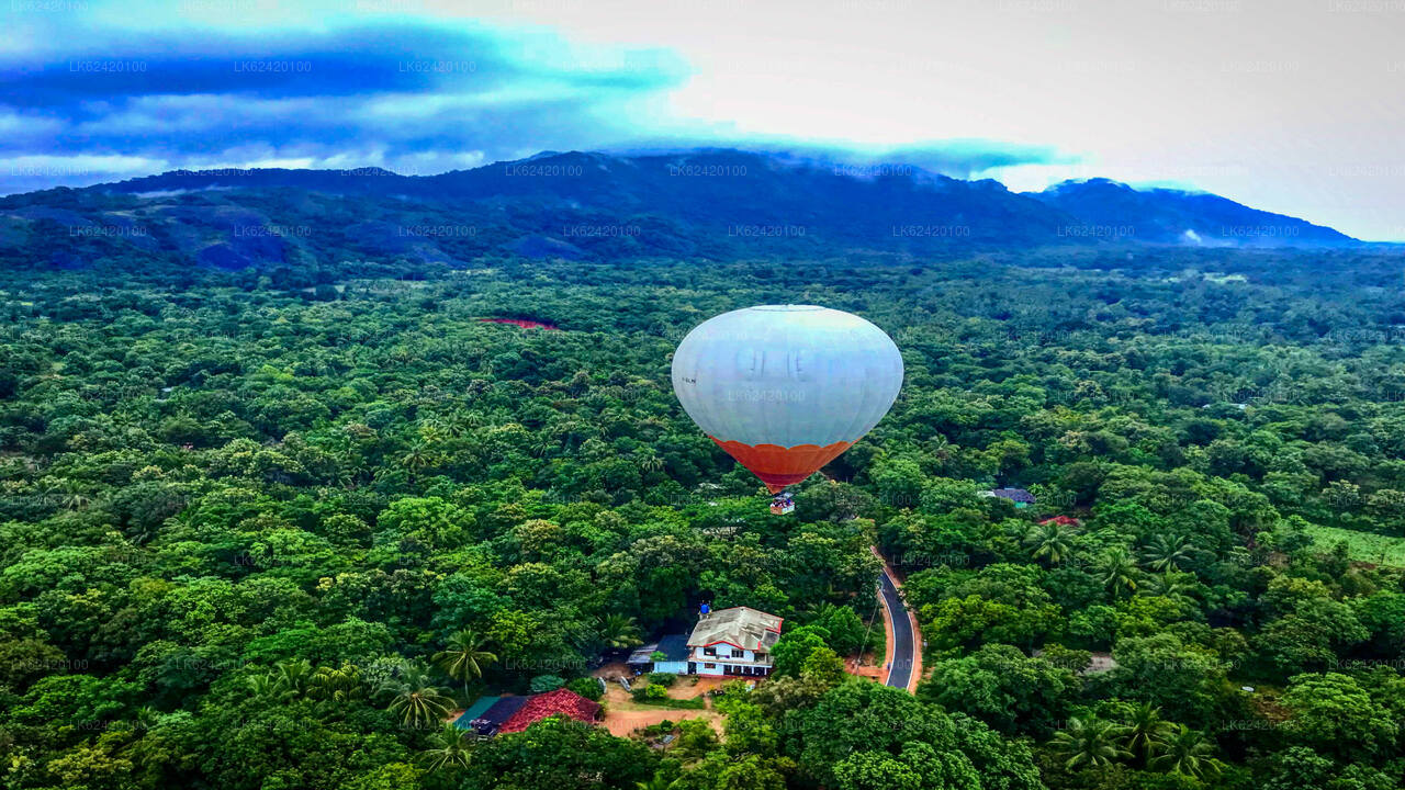 从坎达拉马出发的热气球之旅