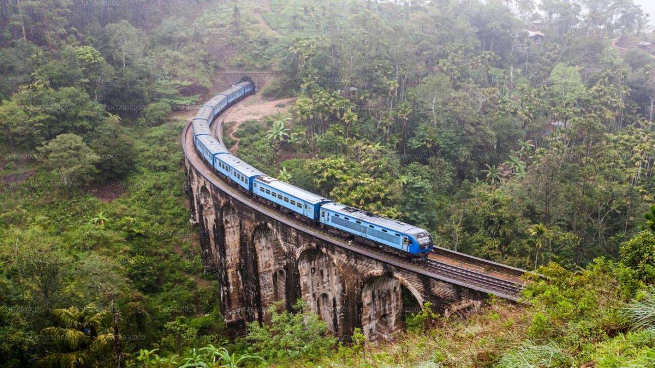 Badulla to Kandy train ride on (Train No: 1006 "Podi Menike")