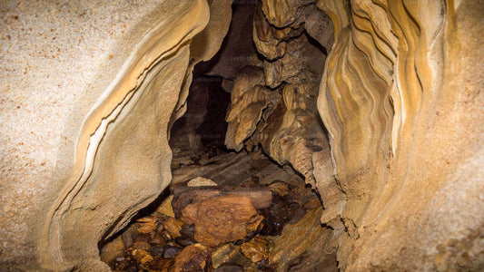 从科伦坡出发，探索潘尼拉洞穴